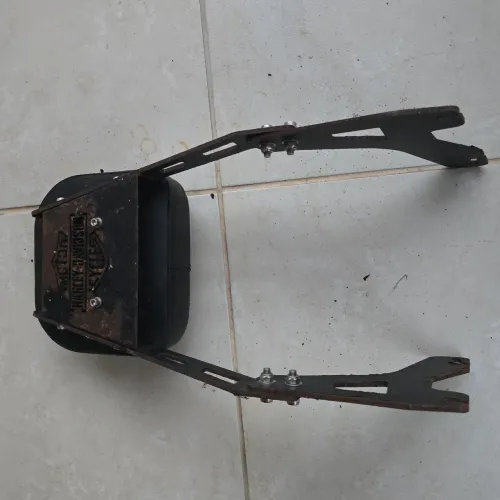 ENCONSTO DO PASSAGEIRO HARLEY DAVIDSON IRON 883
