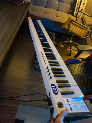 Teclado controlador midi plus 88 mX III