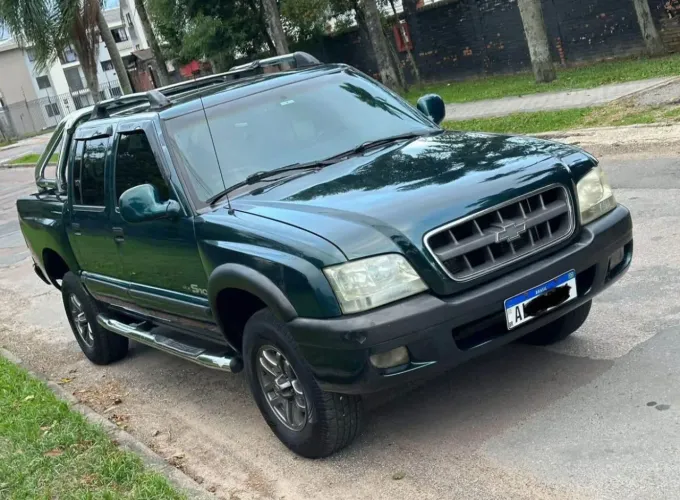 Chevrolet S10 Pick-up DLX 2.4 MPFI 128cv CD 4P 2004
