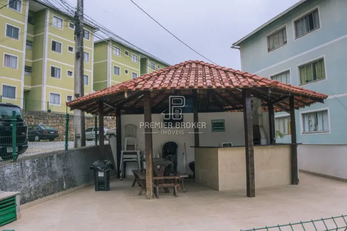 Apartamento com 2 dormitórios à venda, 52 m² por R$ 260.000,00 - Araras - Teresópolis/RJ