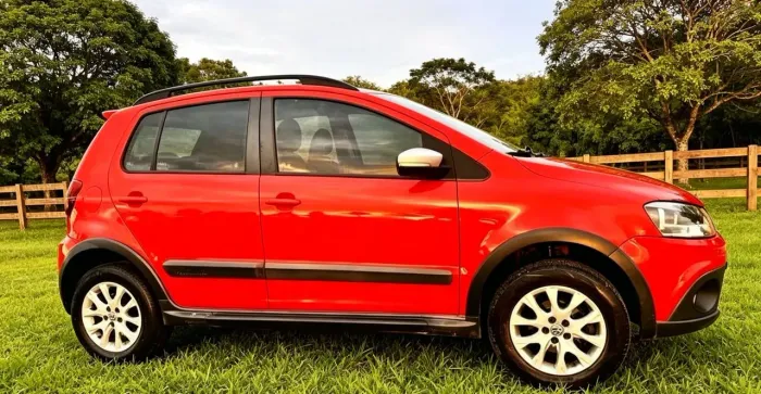 Volkswagen Crossfox 1.6 MI Total Flex 8V 5P 2014