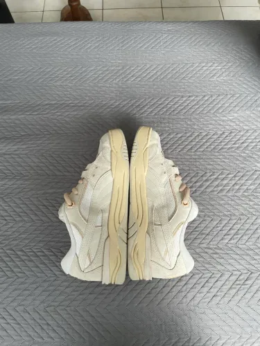 PUMA 180 BEGE