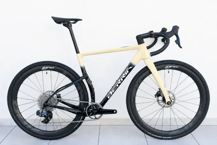 Gravel Berria Belador AllRoad 8.1 Carbon 2023 - Tam 54 - Sram XPLR 1x12v - Rodas Zipp 303s