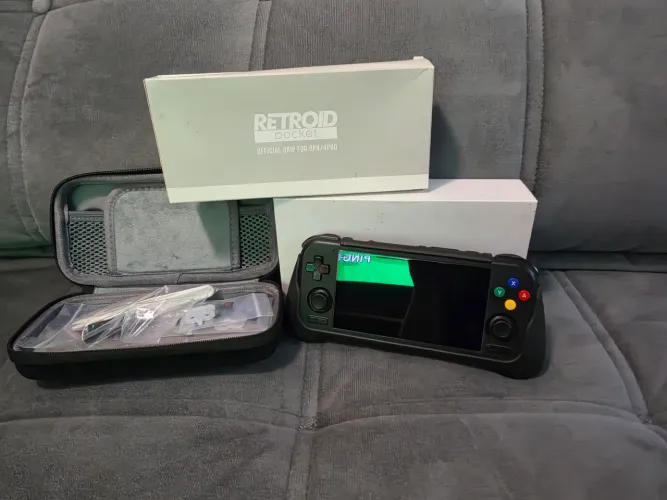 Retroid Pocket 4 Pro COMPLETO! Aceito trocas!
