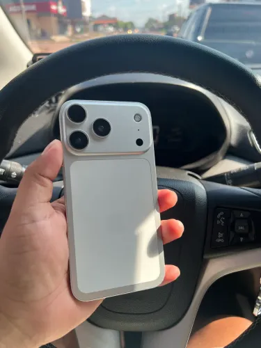 iPhone 11 128 gb transformado no 17 pro
