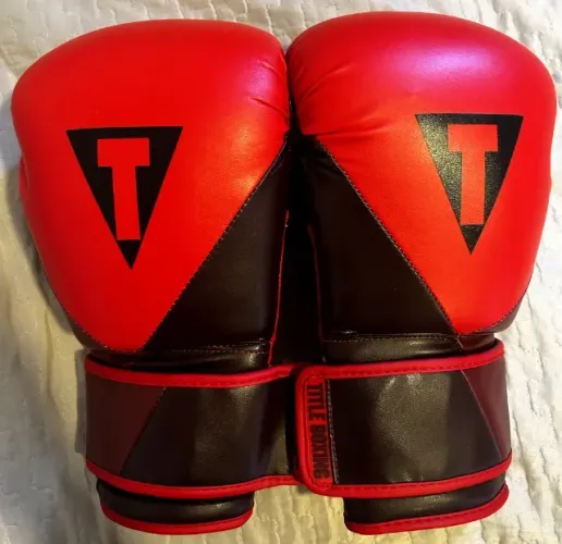 Luva de Boxe TITLE Boxing com Case