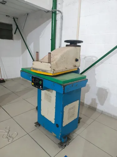 balancim hidráulico corte de calçados - NOVO HAMBURGO 22TON