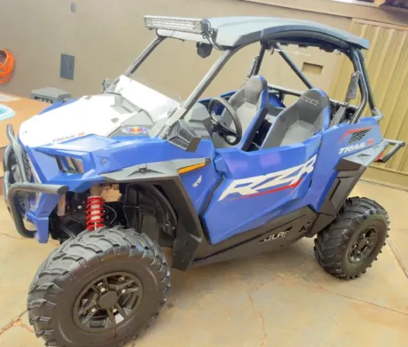 UTV Polaris RZR 1000c Premium 2021 + Carreta