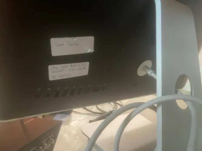 Monitor IMac 2009 R$ 200,00