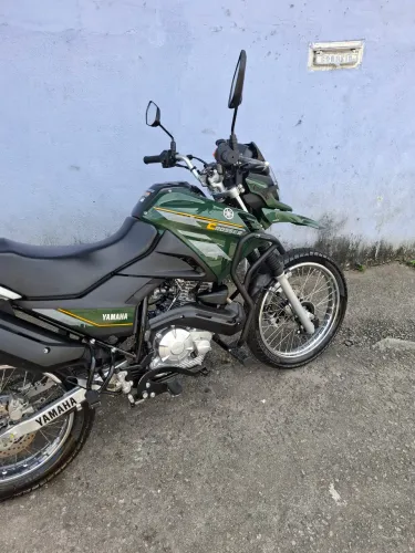 YAMAHA CROSSER MUITO NOVA !!