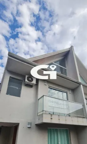 Excelente Triplex no Coração do Hauer