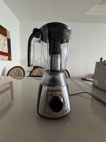 liquidificador mondial eletronic inox 850 W, copo novo