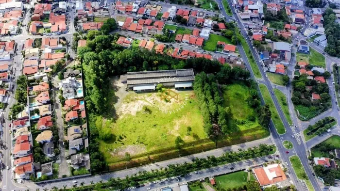 GALPÃO CORPORATIVO PARA LOCAÇÃO EM VINHEDO COM 37.000 M² DE ÁREA