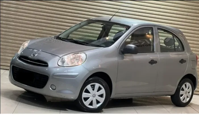Nissan March 1.0 16V Flex Fuel 5P 2012