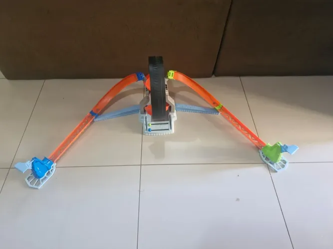 2 pista da hot wheels nas alturas é competição