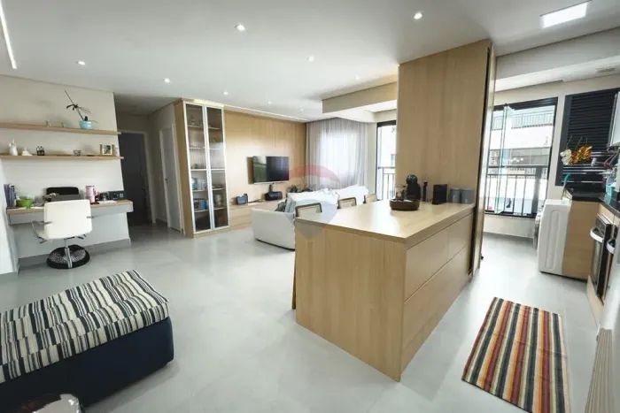 Apartamento à venda com varanda fechada, 2 dormitórios (1 suíte), 69m² no Condomínio Bonna