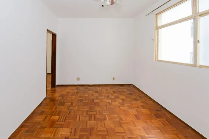 Apartamento à Venda - Coração de Jesus, 3 Quartos, 117 m2