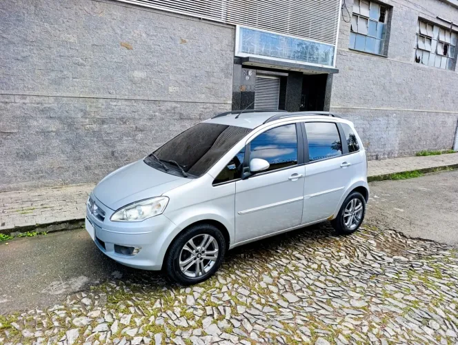 Fiat Idea Attractive 1.4 Fire Flex 8V 5P 2014