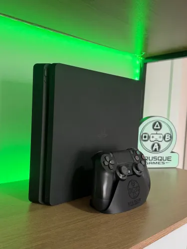 PS4 slim 12,52 desbloqueado