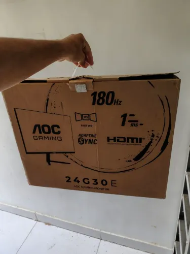 Monitor 24P AOC 180HZ Com caixa e nota fiscal faço Olx pay