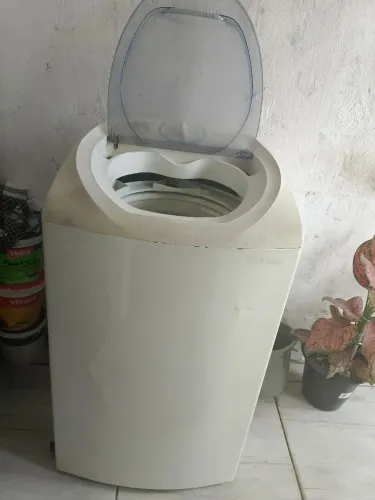 Vendo máquina de lavar 6kg