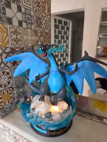 Mega Charizard X - Estátua - Pokemon