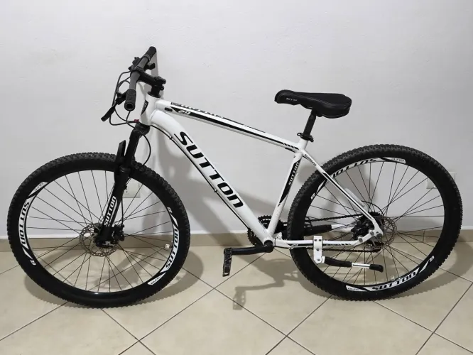 Bike Sutton aro 29 um ano de uso 