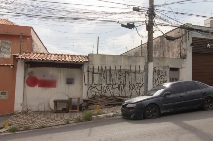 Terreno na Avenida Tarumã, 461  980 m²