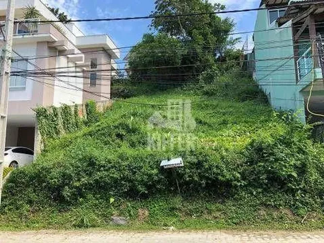 Terreno à venda, 360 m² por R$ 700.000,00 - Camboinhas - Niterói/RJ