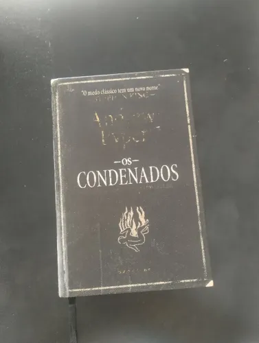 Livro Os Condenados, de Pyper, Andrew. Editora Darkside Books, capa dura (2016)