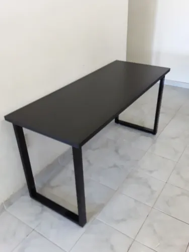 Mesa escrivaninha industrial mdf preto 1,50 metros preço só sábado