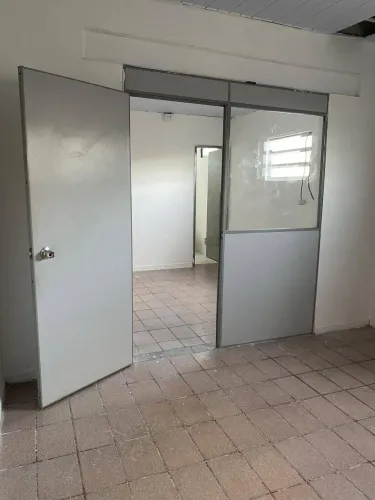 05 Salas Comerciais - 100m²