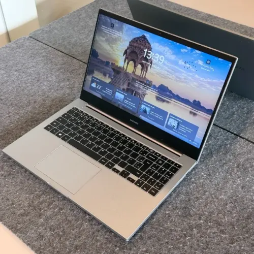 Notebook Samsung x50 i7 (10ª) | Nvidia GeForce MX110| 8gb de RAM | SSD de 512gb | Tela 15.