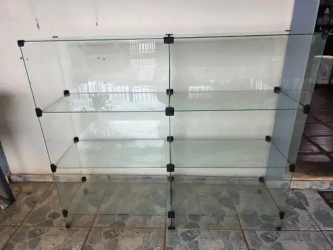 Balcão De Vidro Modulado Para Loja com 6 Nichos de 30x60