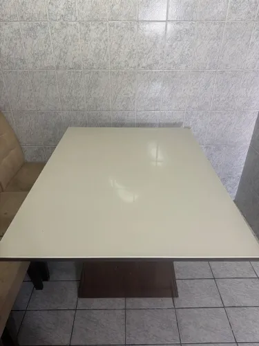 Mesa 4 cadeiras / tampo de vidro / seminova