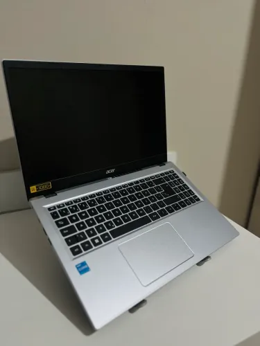Notebook Acer Aspire 3 i3 8GB SSD 256GB - Estado de Novo
