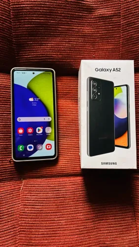 Samsung A52 na caixa