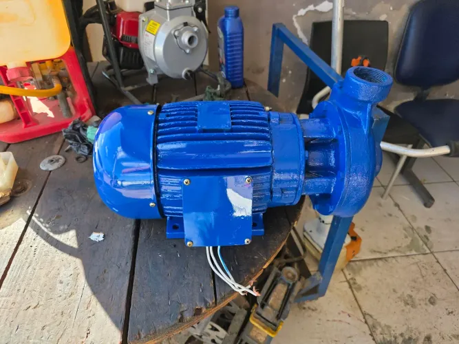 Motobomba 5 cv trifasico 380V , bomba de alta.