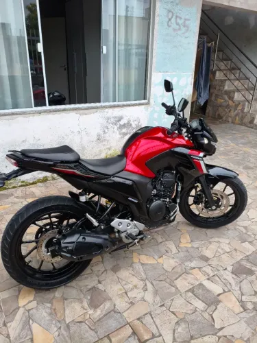 Yamaha Fazer 250 [2024] - Ótimo Estado / Documentação em Dia