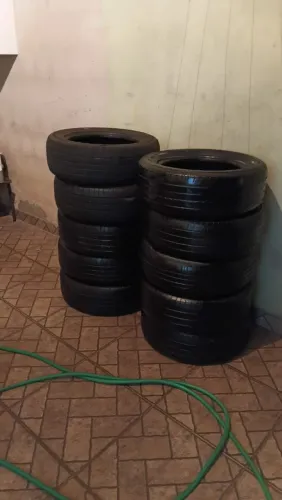 Vendo pneus usados