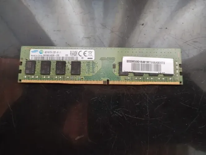 2 memórias ddr4 - 4gb cada