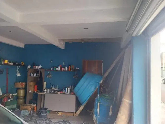 Sobrado no sítio Cercado