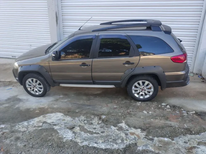 Fiat Palio Weekend Adventure Locker 1.8 Flex 2015