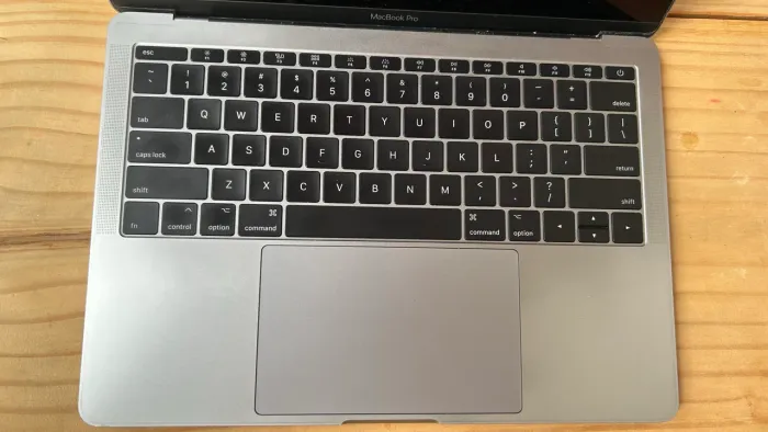 macbook pro 2017 a1704