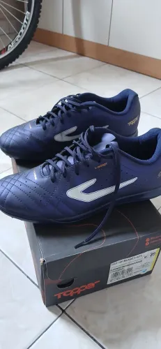 Vendo tênis society da marca topper usado uma so vez n:39