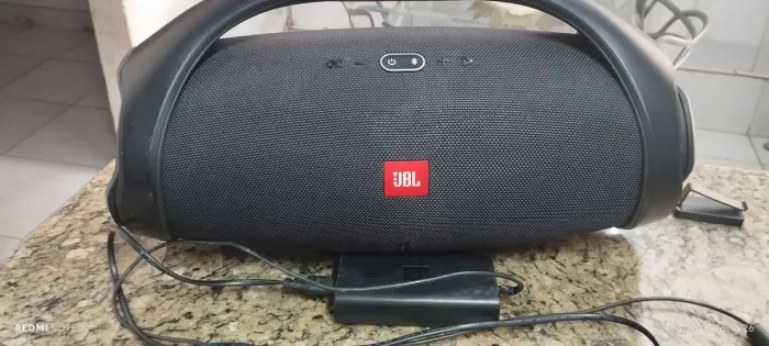 Vende-se JBL boombox 2
