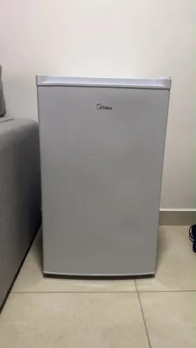 Frigobar Midea