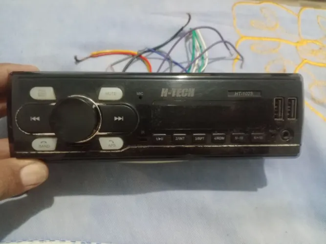 Rádio automotivo usado