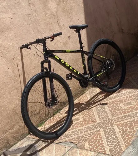 Bicicleta aro 29 collina