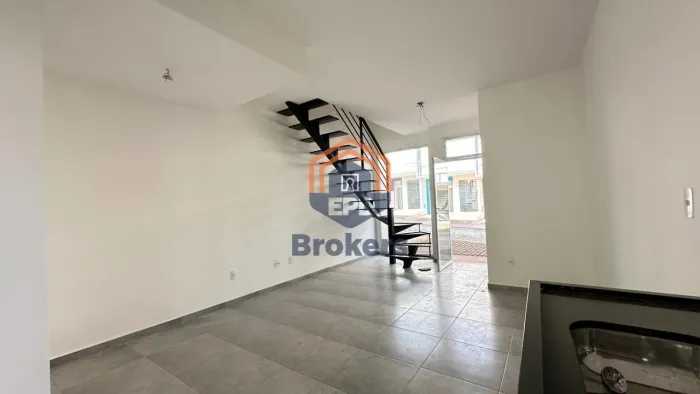 Casa Sobrado de Condominio em Pinheirinho - Jarinu, SP